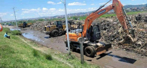 Enlèvement des ordures - La route digue d’Anosipatrana coupée