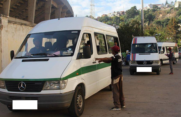Transport en commun - Maintien du tarif pour les taxis-be suburbains