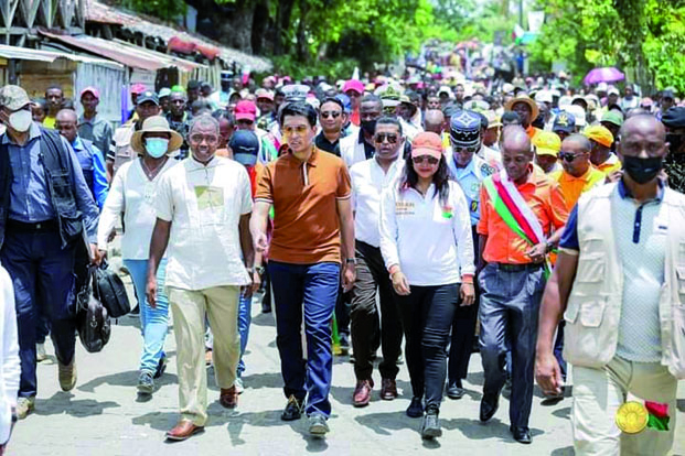 Président Rajoelina dans l’Est  - « L’heure n’est plus  aux promesses mais aux actions »