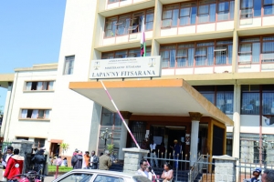 Tribunaux malagasy - 4000 affaires en instance par an