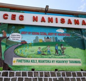 Murette verte pédagogique - Les graines de l'éco-citoyenneté semées au CEG Nanisana