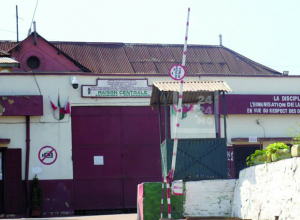 Empoisonnement à Ambohimalaza - Fenohasina et sa mère à Antanimora