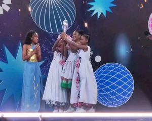 Grâce à leur performance exceptionnelle, ces trois jeunes talents ont remporté à la fois le prix du public et le prix du jury