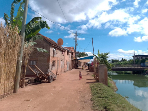 Les 3 éboueurs décédés, des amis depuis leur enfance, habitaient dans le quartier d’Ambodimita