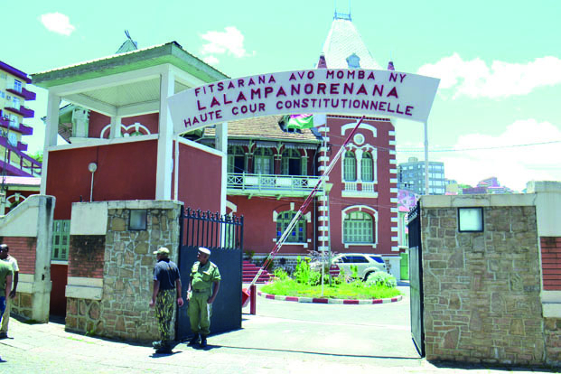 Haute Cour constitutionnelle -&nbsp;Les primes de la honte&nbsp;