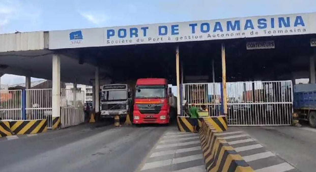  « Pas de grève, les portes de la douane restent grandes ouvertes »