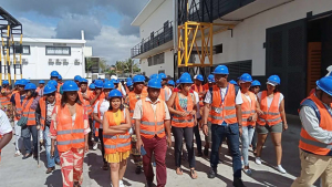 Lors de la visite de l’usine industrielle HITA à Toamasina