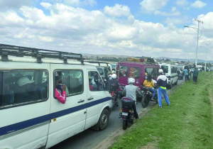 Blocage sur la RN 1 -  27 km en 5 heures