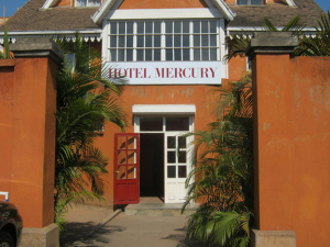 Décès du propriétaire de l’hôtel Mercury - Suicide ou tir accidentel ?