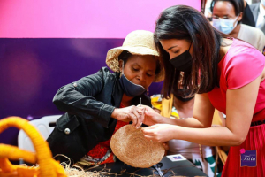 Soutien aux femmes artisanes - Mialy Rajoelina crée « Har’Kanto »