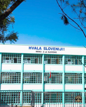 Akamasoa - Une école inaugurée par les Présidents malgache et slovène  