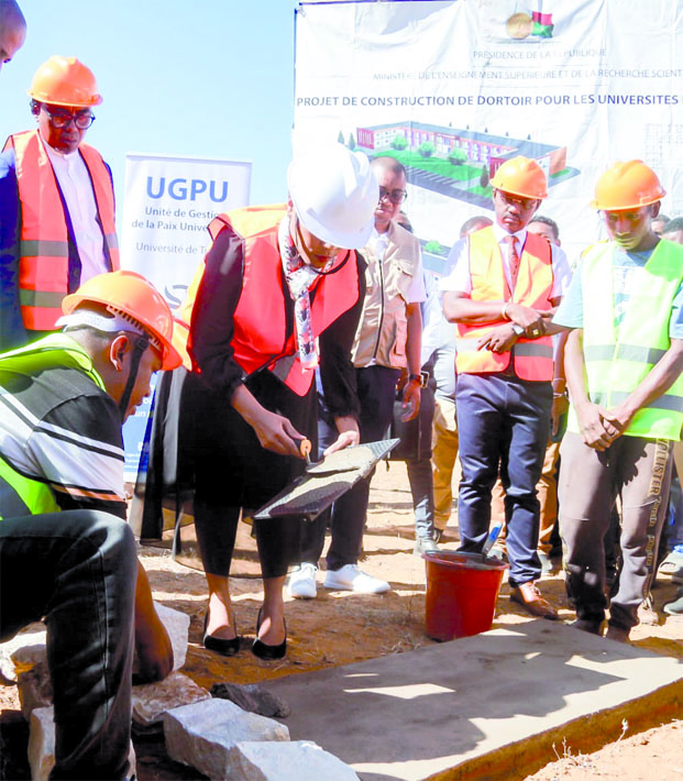 Université de Toliara - Un nouveau logement des étudiants en construction