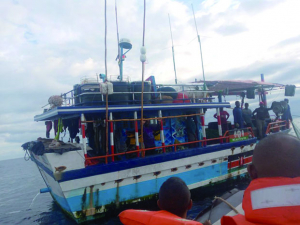 Banc du Leven Nosy Be - Un bateau de pêche kényan pris en flagrant délit