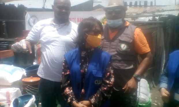 Incendie à Anosibe-ouest II - « La charité de Madagascar » apporte des dons aux sinistrés