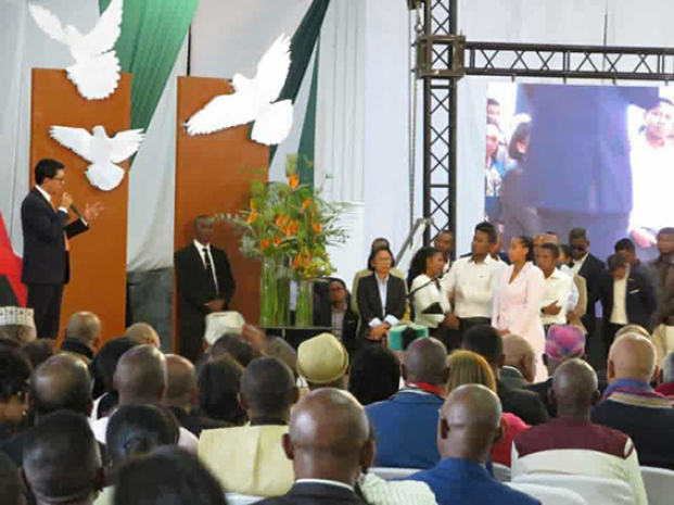 Fin des délestages dans un an - Rajoelina met son mandat en jeu