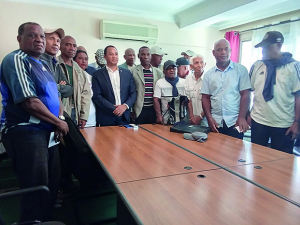 Football - Les anciennes gloires associées à la relance du ballon rond