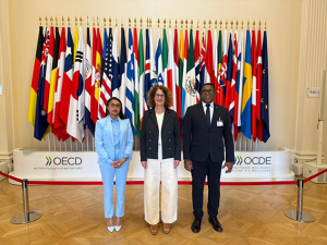 Représentants malagasy lors du dépôt de la ratification de la MAAC à Paris
