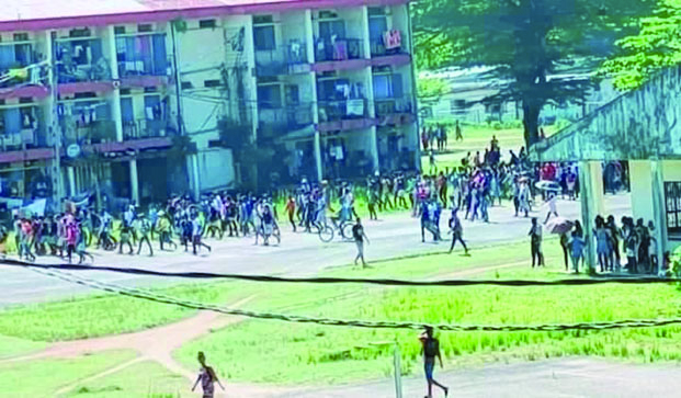 Emeute à l’université de Toamasina - 1 mort, 8 arrestations, l’accès dans la ville interdit
