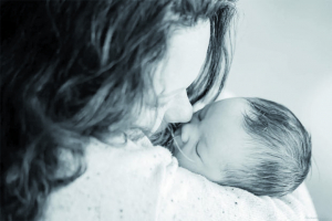 Epouse de Naina Andriantsitohaina - Des activistes dénoncent sa garde à vue