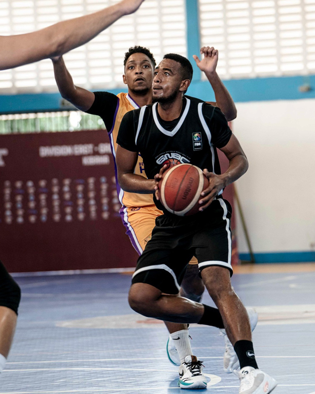 Elly Randriamampionona a été en feu, avec un tir de 15 sur 19, dont 3 à trois points, pour aider l&#039;équipe de la GNBC à gagner le match