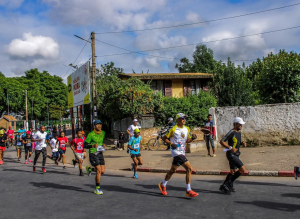 Matio Ramiandrisoa et Marie Sendrafefiniaina au sommet
