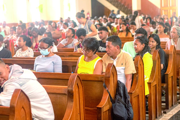 Mariage, tentations et foi -&nbsp;La FJKM au chevet des couples