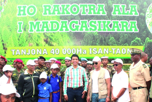 Président Andry Rajoelina - Défi national pour planter 40 millions de jeunes arbres par an !