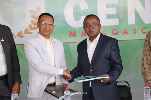 Conjoncture - Départ surprise du président de la CENI