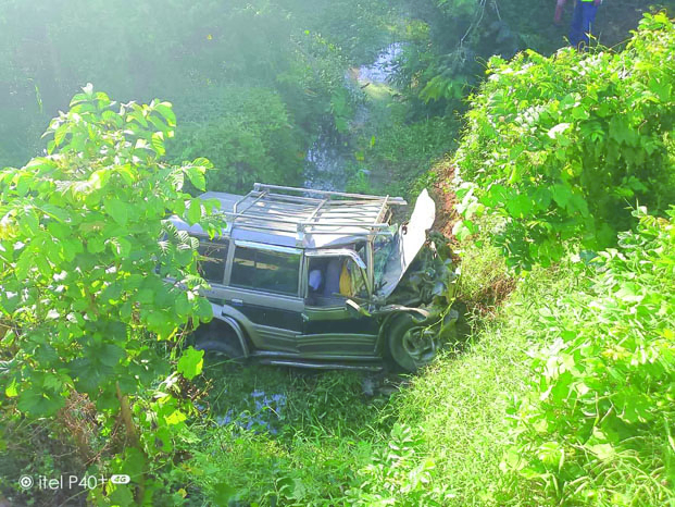 Vol plané d&#039;un 4x4 - 4 guides touristiques et un chauffeur meurent sur le coup