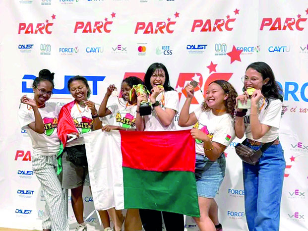« Pan-African Robotics Competition 2025 » - Exploit historique pour les deux équipes malagasy