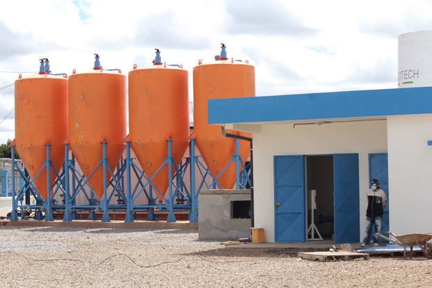 Sabotsy-Namehana - La station de traitement d’eau conteneurisée en cours de finalisation