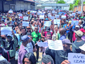 Employés du Groupe Sodiat - « Laissez-nous travailler ! »
