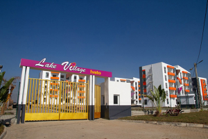 Lake Village Ivato - Les appartements désormais mués en… cités universitaires