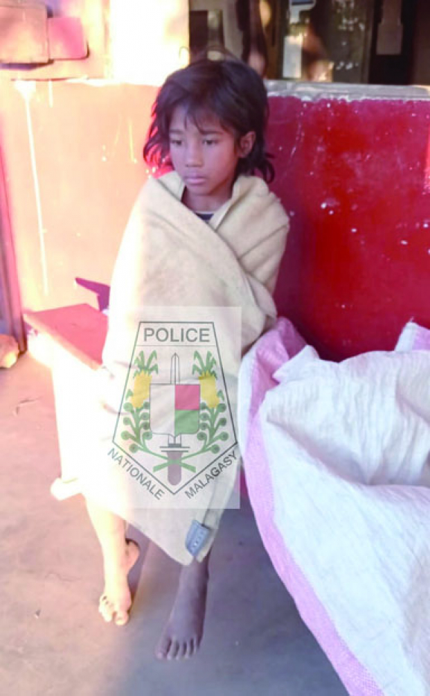 Ambohimalaza-Port-Bergé - Une fillette trouvée dans un sac de riz
