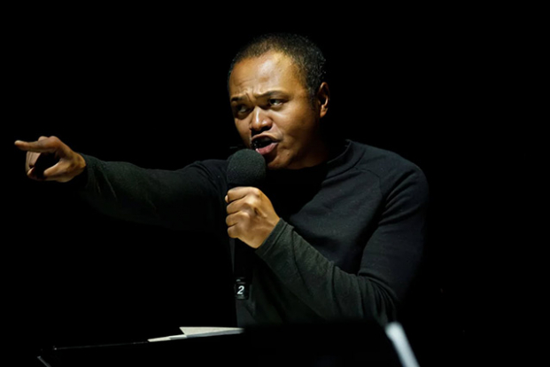 Gad Bensalem au Festival d’Avignon pour présenter sa pièce théâtrale intitulée « Enfant »