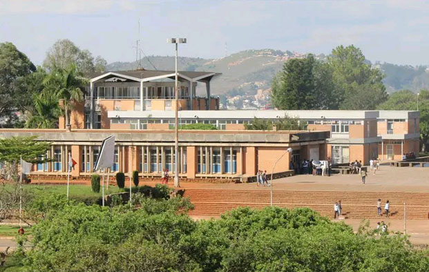 Université d'Antananarivo - 60 % des cours assurés par les vacataires