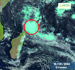 Ialy - La 10ème tempête tropicale de cette saison 