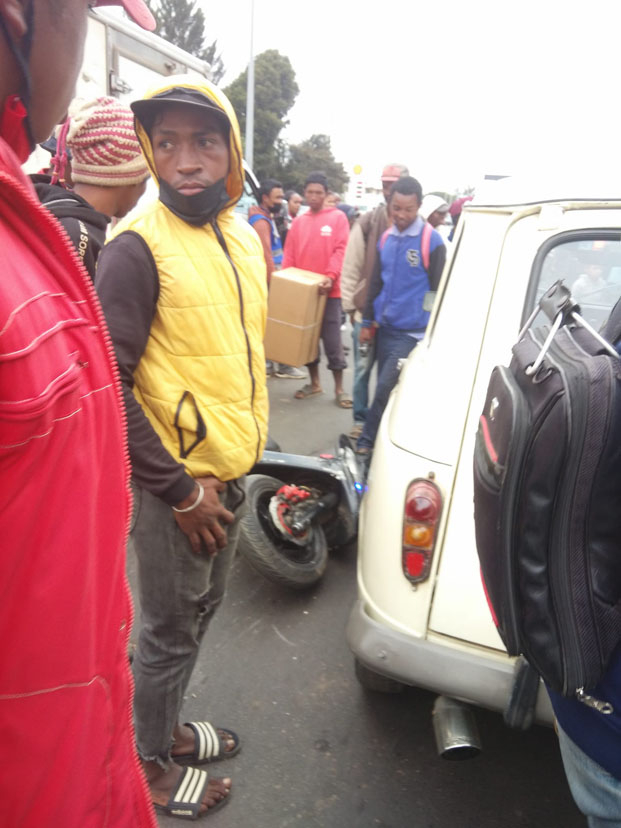 Accident à Ankadimbahoaka - Un motocycliste meurt tragiquement