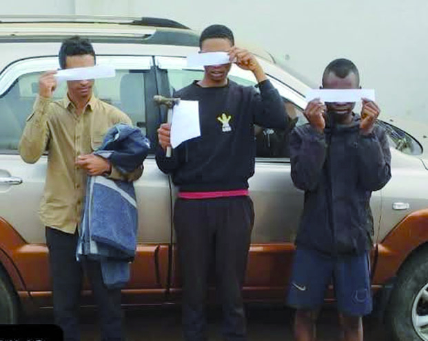 Parricide à Ambohidratrimo - Un jeune homme tue son propre père pour une voiture