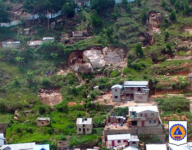 Eboulement rocheux à Ambohimangakely - Une quarantaine de maisons menacées