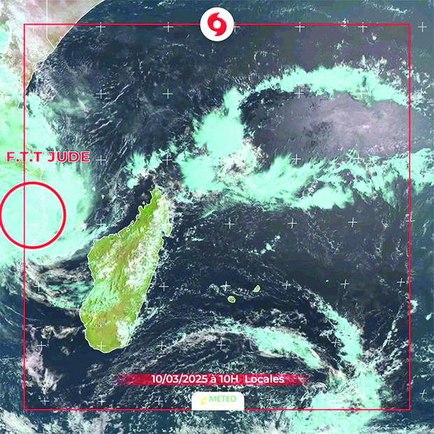 Tempête tropicale Jude - Une ré-intensification avant de toucher Madagascar  