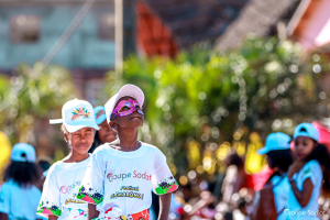 Le cœur de l’île de Nosy Be a dansé, chanté, participé à diverses activités et vibré au rythme du carnaval le plus envoûtant de l’année