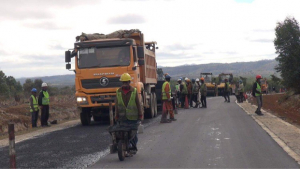 Route reliant Moramanga et Ambatondrazaka - Plus de la moitié des travaux achevés