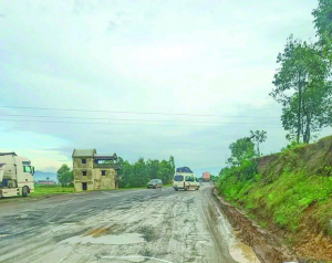 RN7 en chantier&nbsp; -&nbsp;Le calvaire jusqu&rsquo;&agrave; la fin des pluies