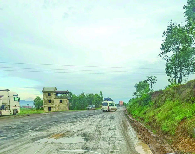RN7 en chantier&nbsp; -&nbsp;Le calvaire jusqu&rsquo;&agrave; la fin des pluies