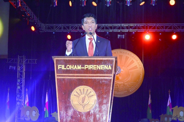 Le Président Andry Rajoelina exige :  - La baisse des prix des carburants  - La hausse des salaires du secteur privé