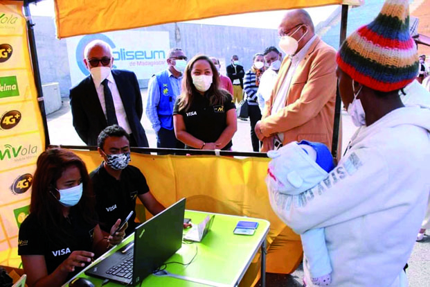 &laquo; Ankohonana miarina &raquo; - Un soutien financier r&eacute;gulier pour 52 100 m&eacute;nages