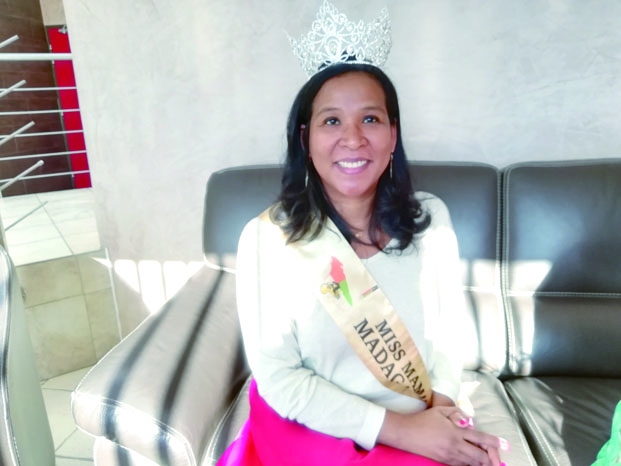 « Miss Maman Madagascar » 2019 - La couronne à Vero Ranaivoharisoa
